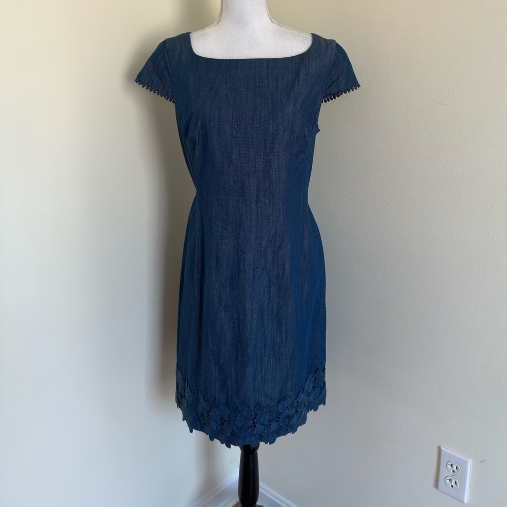 AB Studio || Woman’s lightweight denim solid blue floral lace at hem Dress Sz 12